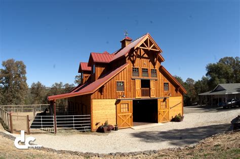 monitor barn with living quarters